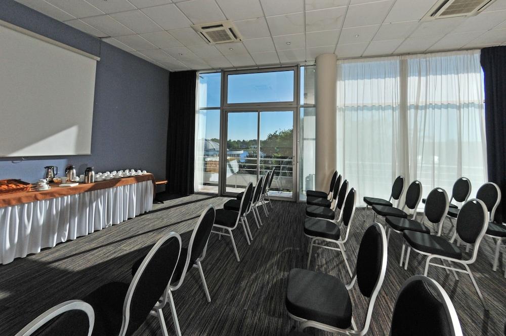 Best Western Hotel Sourceo Saint-Paul-lès-Dax Exteriér fotografie